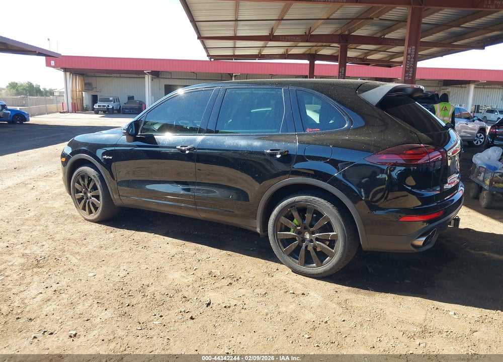 2015 PORSCHE CAYENNE E-HYBRID S VIN: WP1AE2A28FLA52533