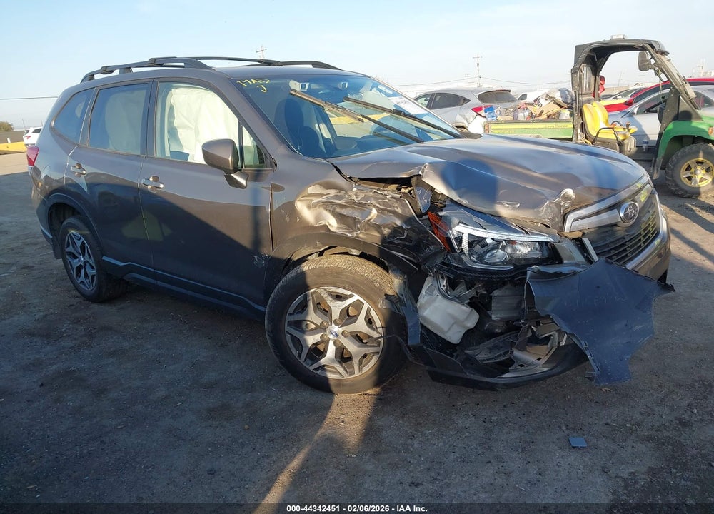2019 SUBARU FORESTER PREMIUM VIN: JF2SKAGC3KH507201