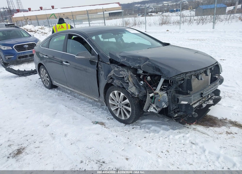 2017 HYUNDAI SONATA SPORT VIN: 5NPE34AF3HH527679