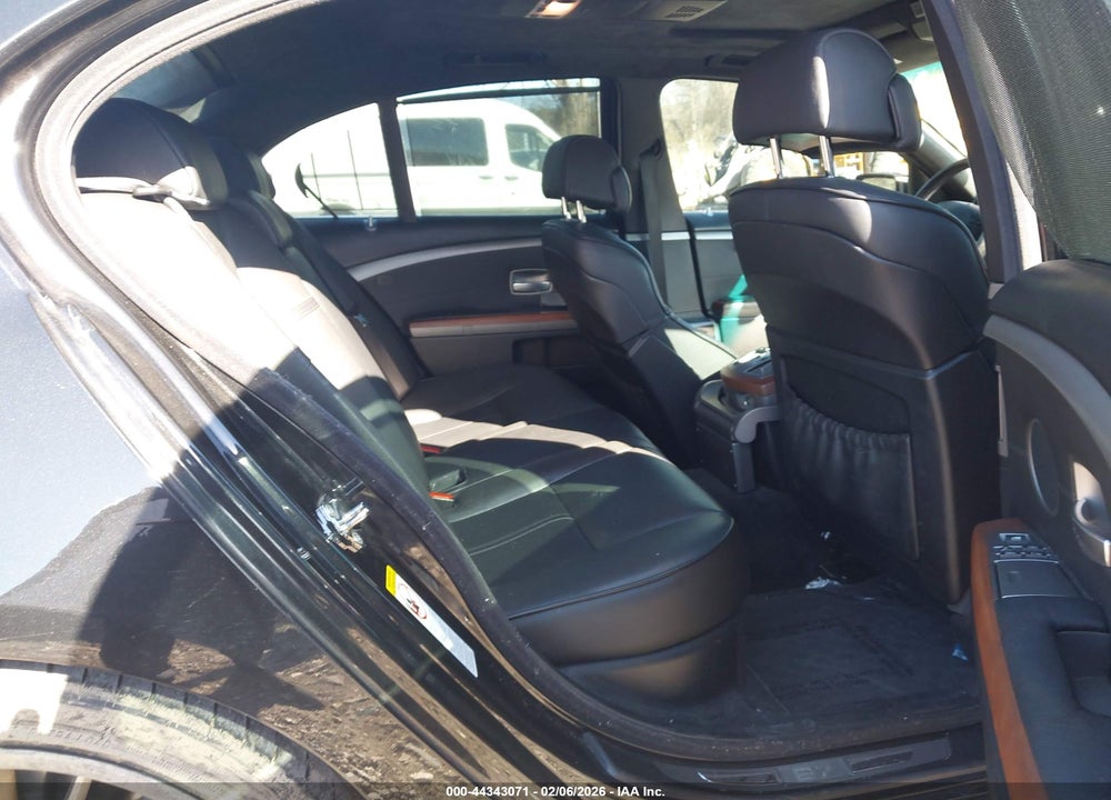 2007 BMW 750I VIN: WBAHL83537DT89460