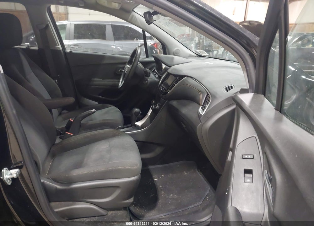 2021 CHEVROLET TRAX AWD LS VIN: KL7CJNSB3MB359520