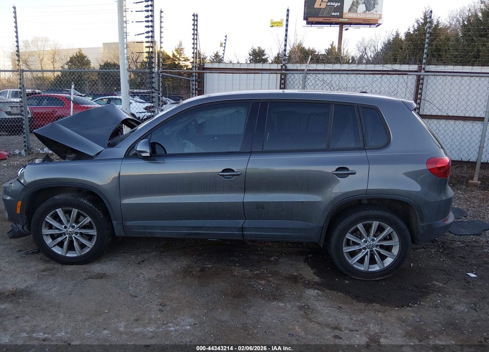 2017 VOLKSWAGEN TIGUAN 2.0T/2.0T S VIN: WVGAV7AX6HK049256
