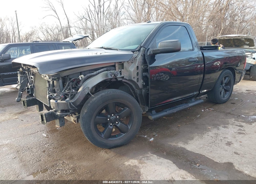 2016 RAM 1500 EXPRESS VIN: 3C6JR6AG8GG262032