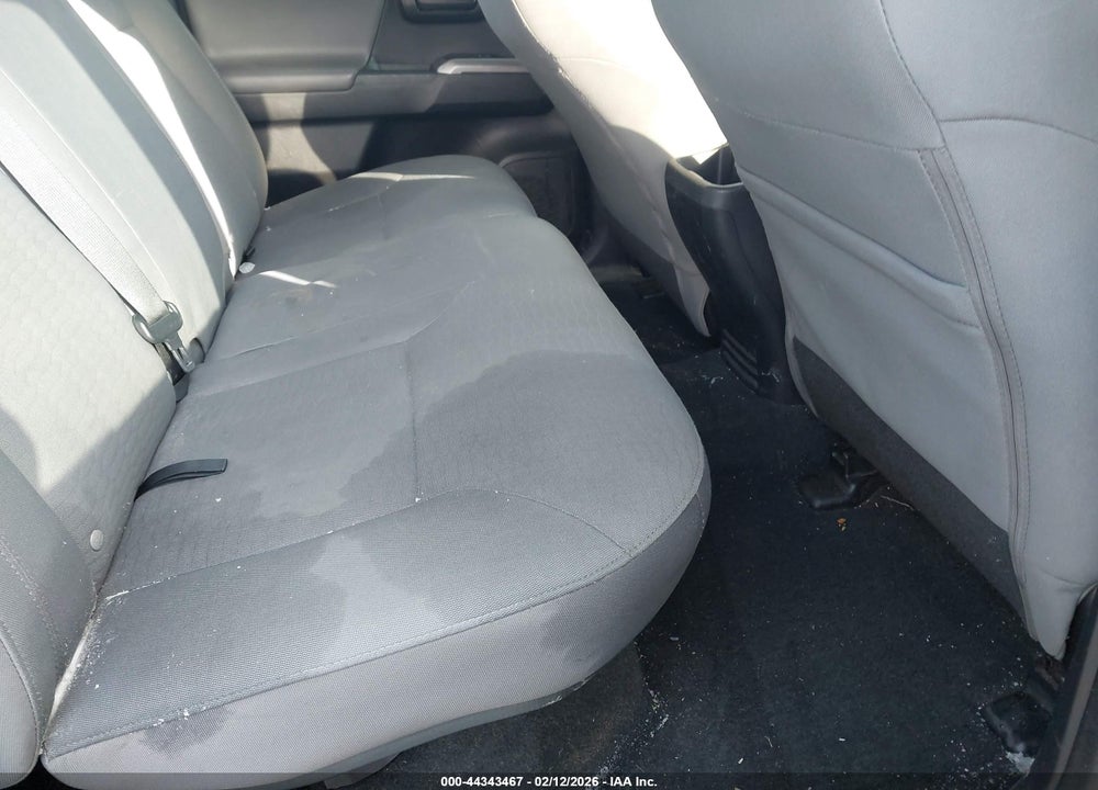 2019 TOYOTA TACOMA SR5 V6 VIN: 3TMCZ5AN8KM268076