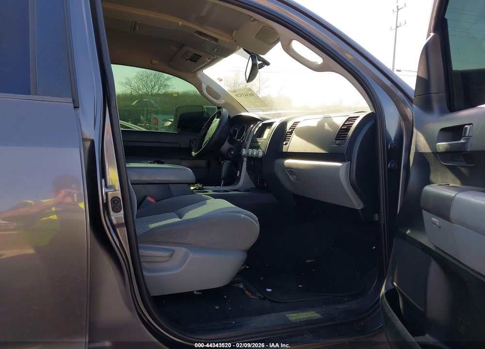 2012 TOYOTA TUNDRA GRADE 5.7L V8 VIN: 5TFEY5F18CX127151