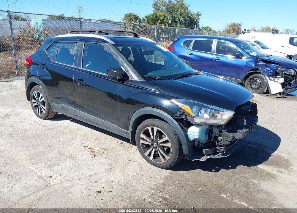 2019 NISSAN KICKS SV VIN: 3N1CP5CU1KL494494