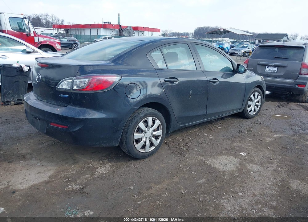 2013 MAZDA 3 I SPORT VIN: JM1BL1U84D1702568