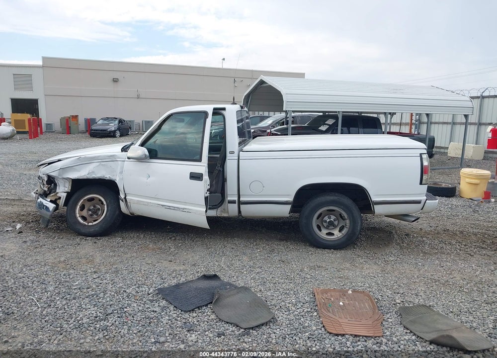 1998 CHEVROLET C1500 FLEETSIDE W/T VIN: 1GCEC14W1WZ279013