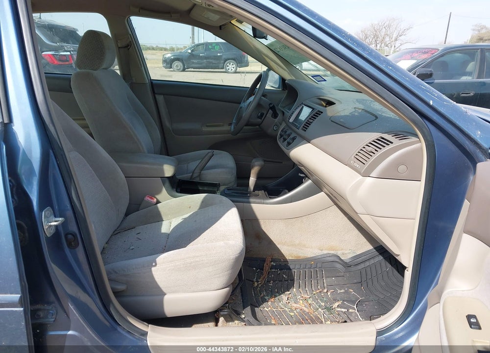 2004 TOYOTA CAMRY LE VIN: 4T1BE32K74U908126