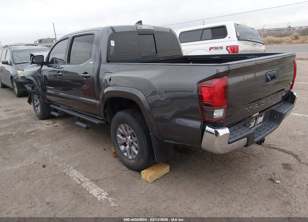 2019 TOYOTA TACOMA SR5 V6 VIN: 5TFAZ5CN4KX080573