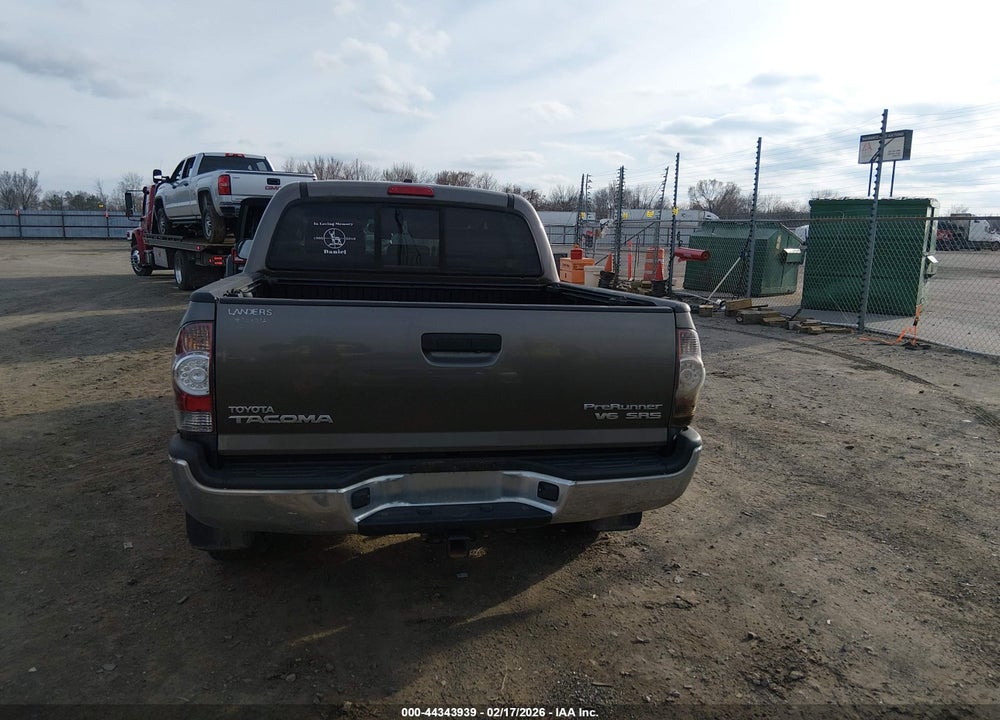 2011 TOYOTA TACOMA PRERUNNER V6 VIN: 5TFJU4GN4BX011983