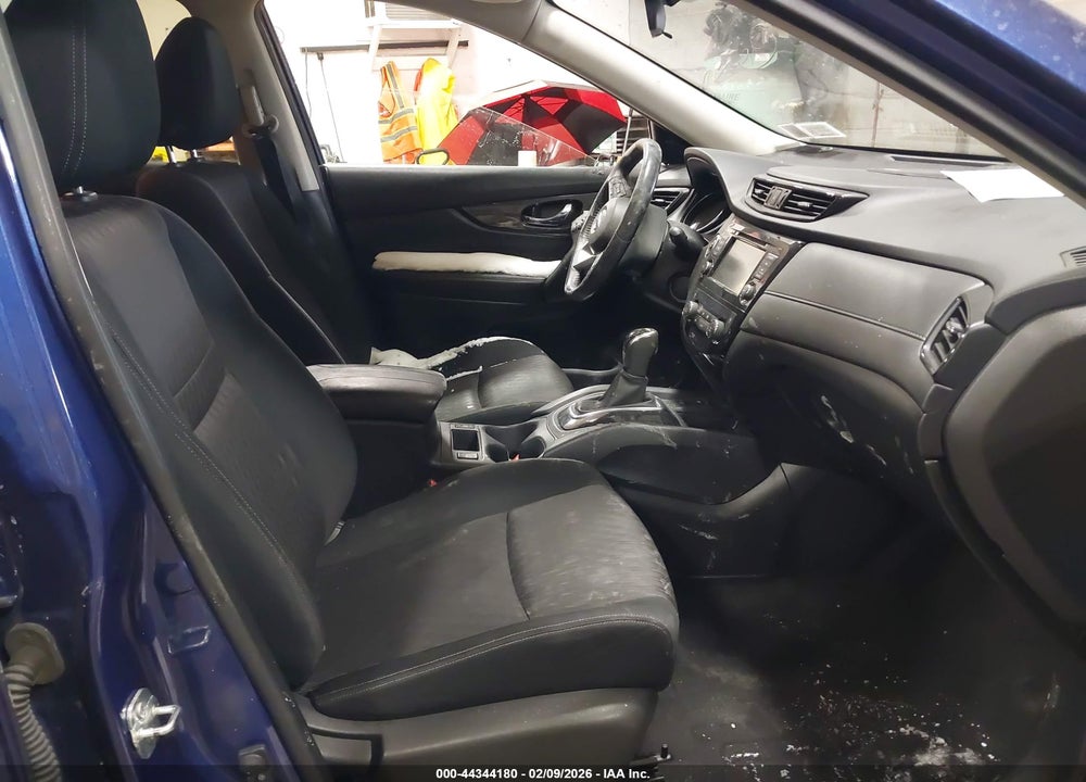 2019 NISSAN ROGUE SV VIN: JN8AT2MV9KW401631