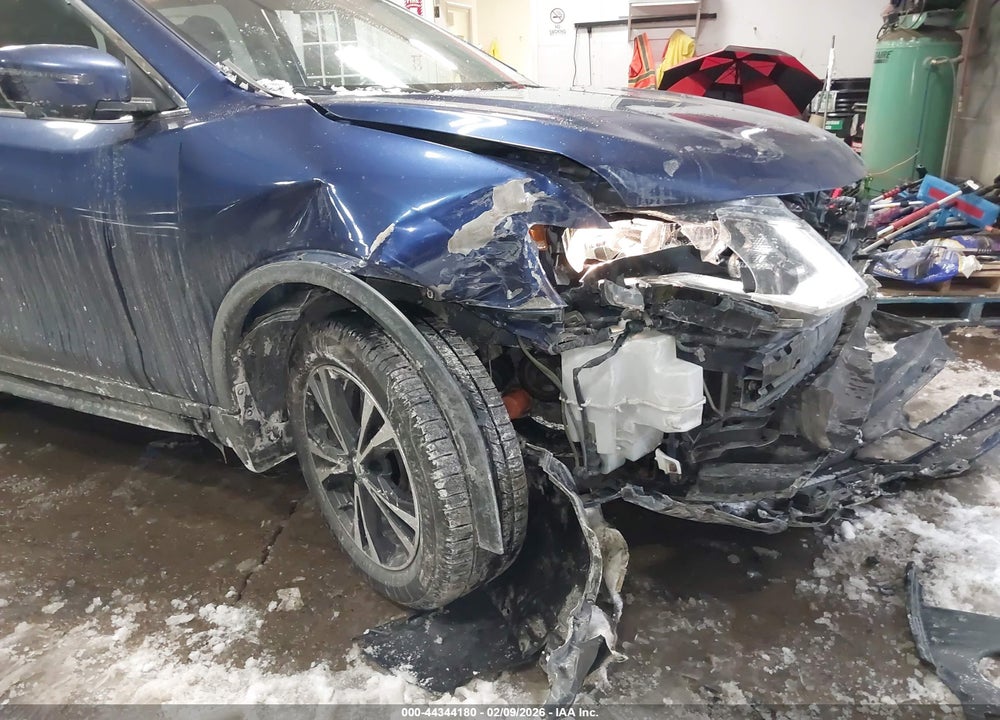 2019 NISSAN ROGUE SV VIN: JN8AT2MV9KW401631