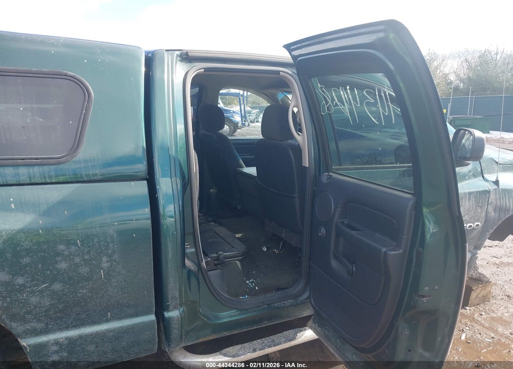 2002 DODGE RAM 1500 ST VIN: 3D7HU18N32G158284