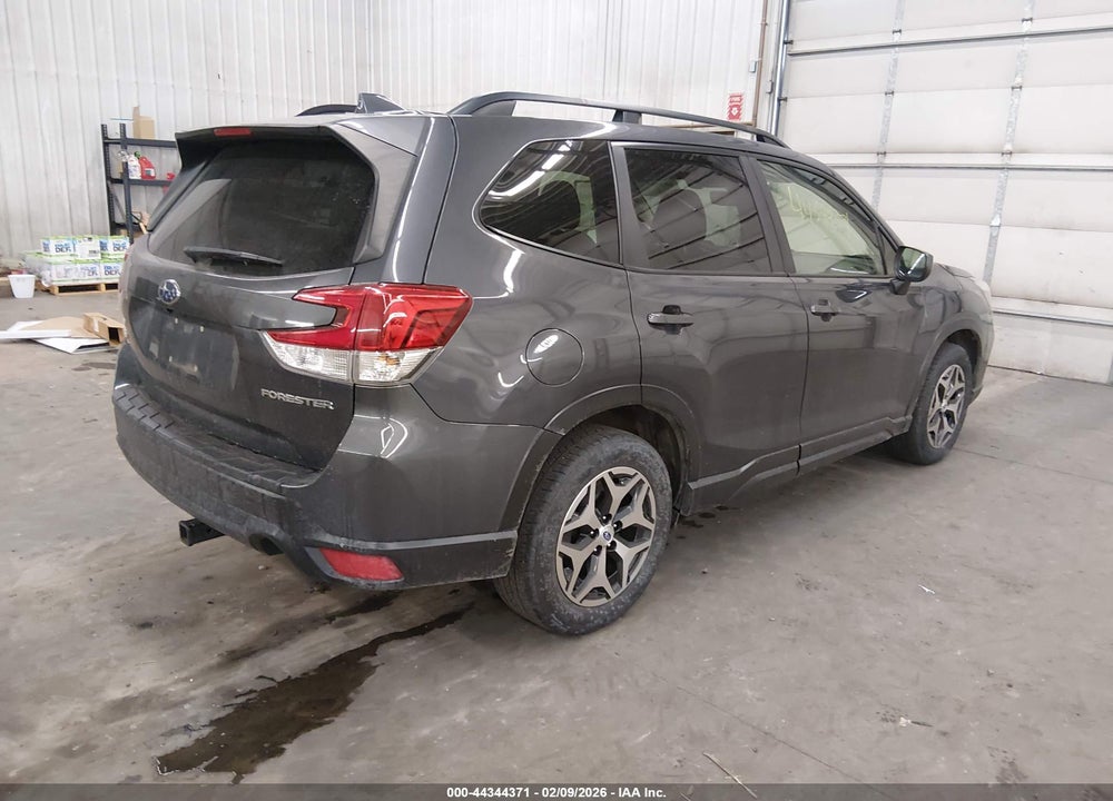 2020 SUBARU FORESTER PREMIUM VIN: JF2SKAJC2LH499800