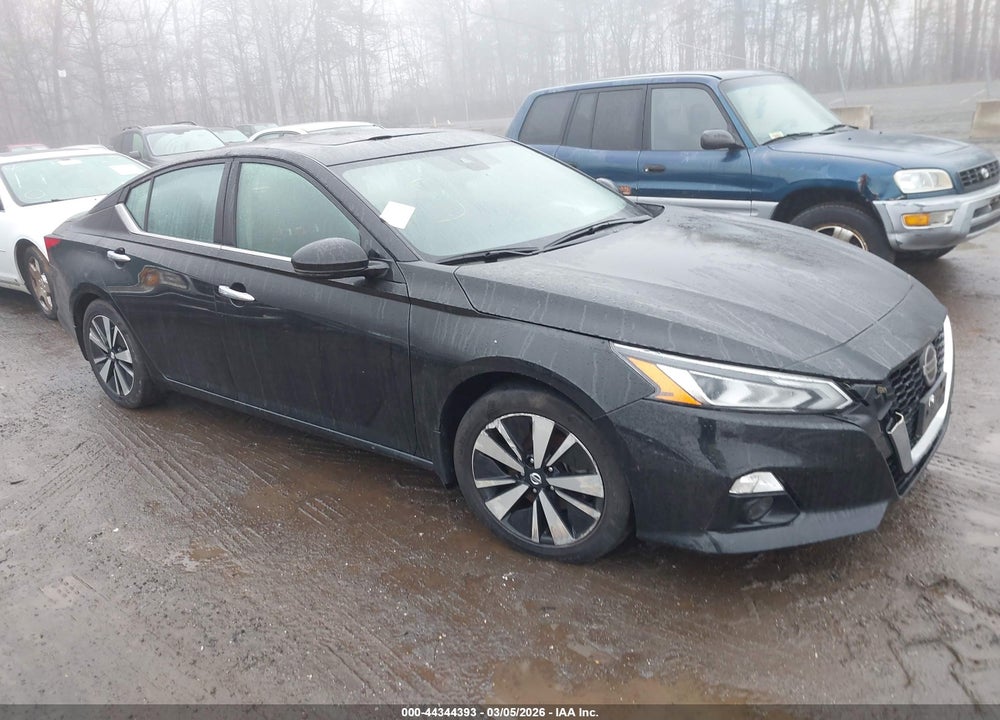 2022 NISSAN ALTIMA SL FWD VIN: 1N4BL4EV6NN418137