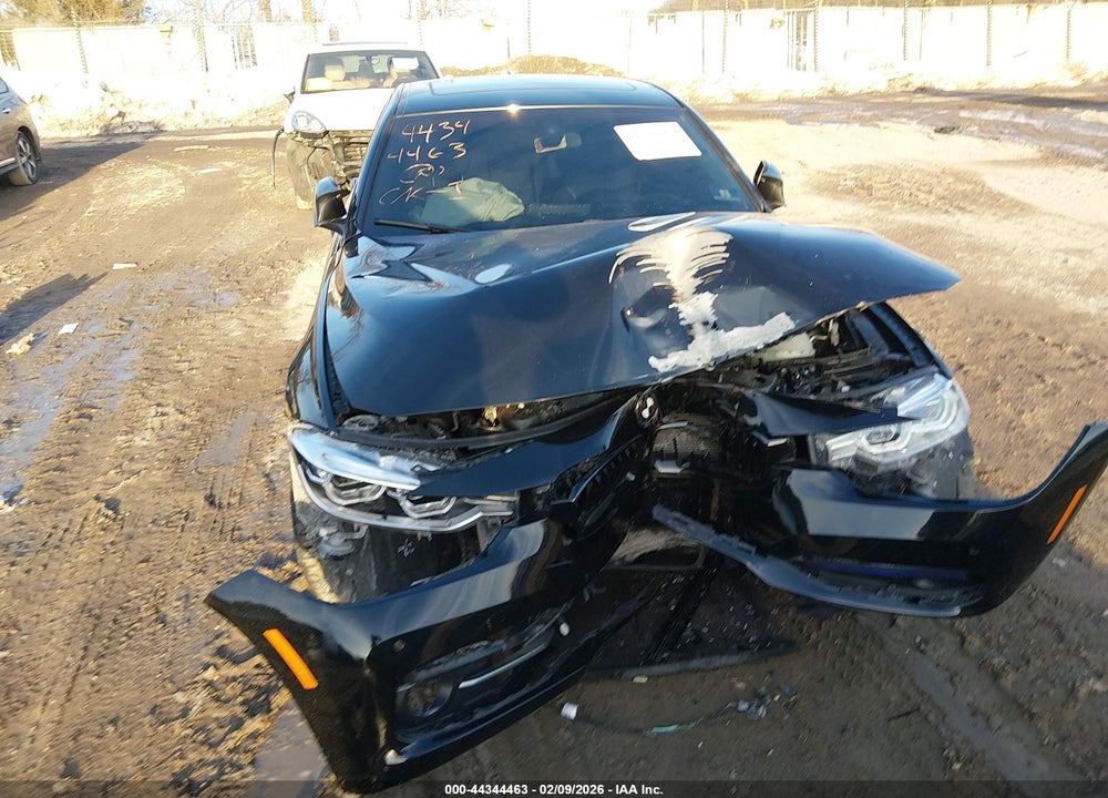 2018 BMW 320 XI VIN: WBA8E5G51JNU45660