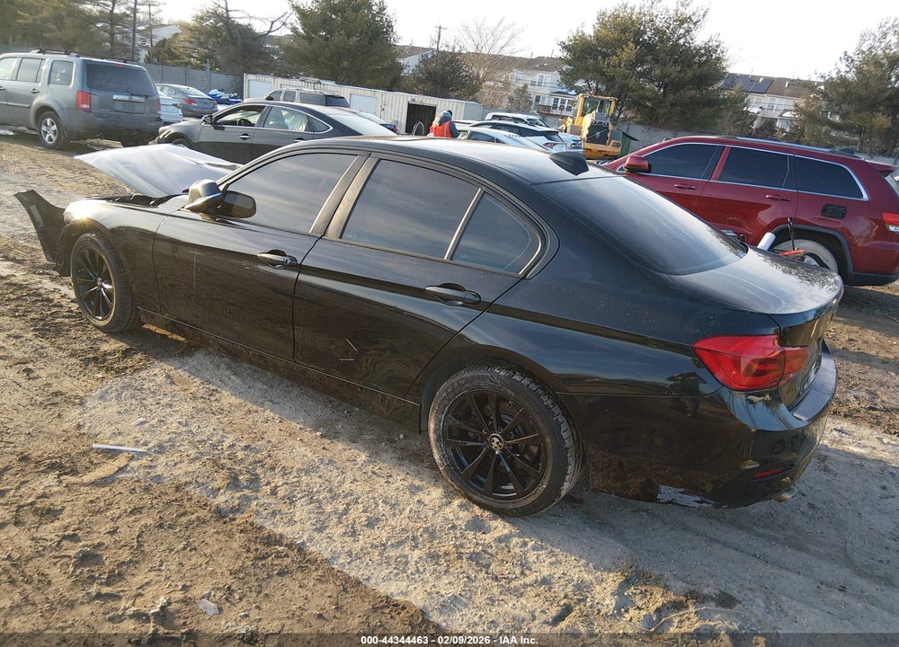 2018 BMW 320 XI VIN: WBA8E5G51JNU45660