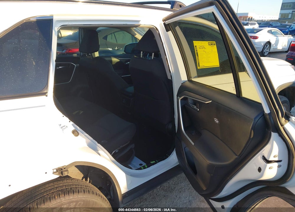 2022 TOYOTA RAV4 HYBRID XLE VIN: 2T3RWRFV2NW133052