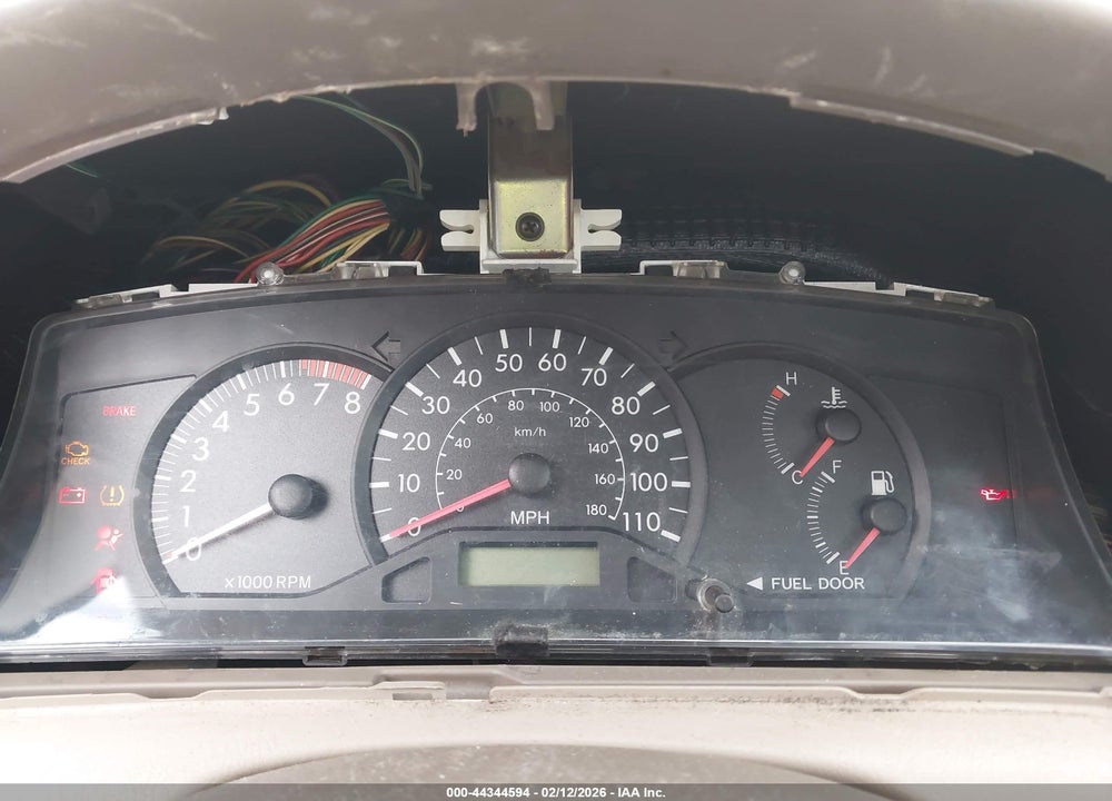 2004 TOYOTA COROLLA LE VIN: JTDBR32E242024593
