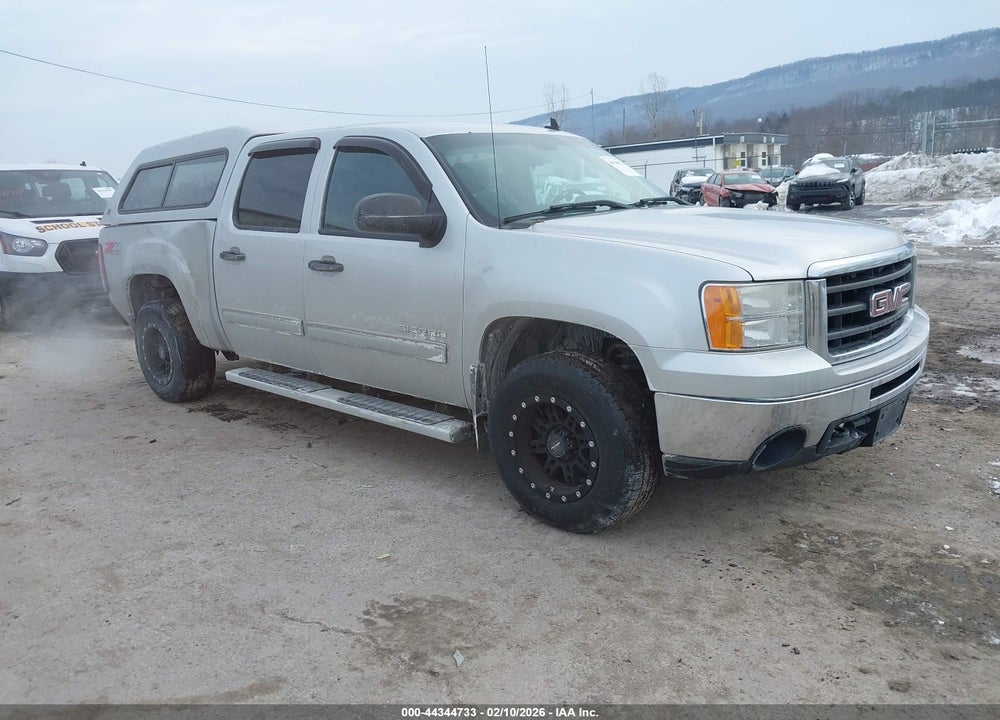 2011 GMC SIERRA 1500 SLE VIN: 3GTP2VE33BG182641