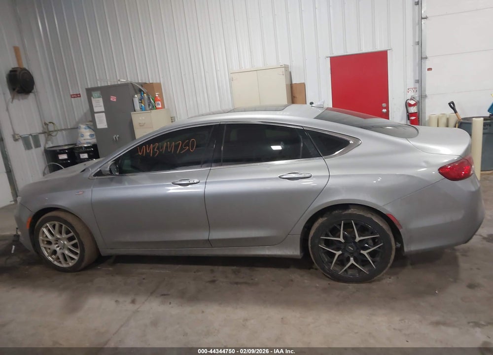 2015 CHRYSLER 200 C VIN: 1C3CCCEG9FN610720