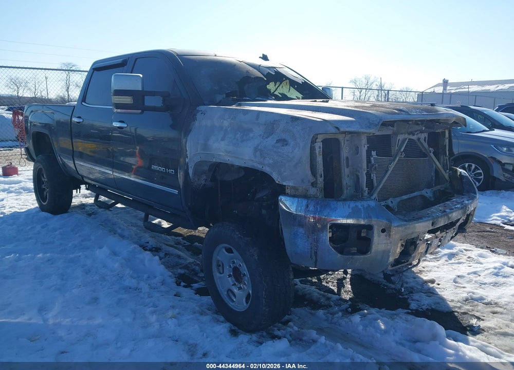 2015 GMC SIERRA 2500HD SLT VIN: 1GT12ZE86FF159385