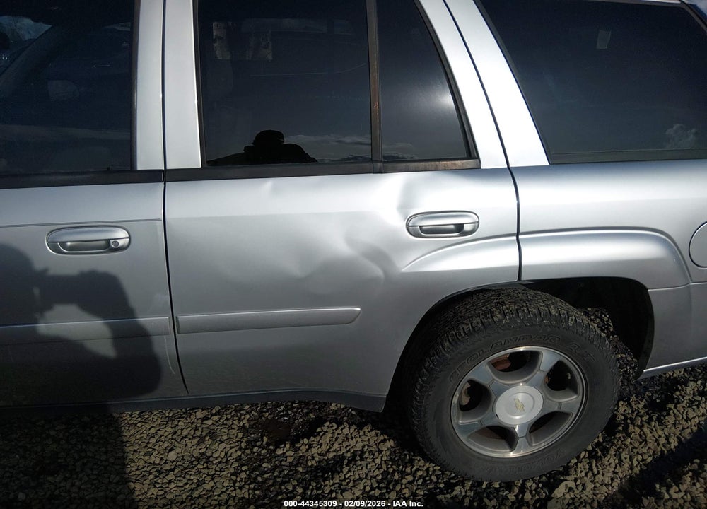 2008 CHEVROLET TRAILBLAZER LT VIN: 1GNDS13S582160851