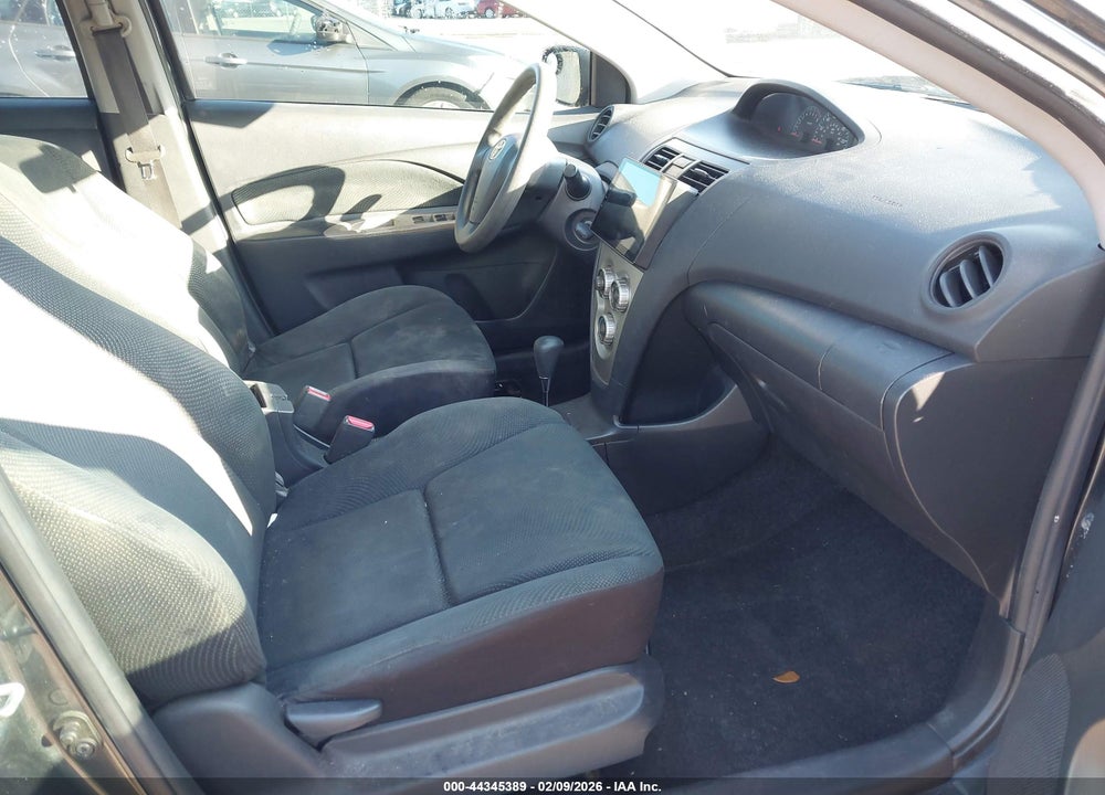 2010 TOYOTA YARIS VIN: JTDBT4K3XA1367711