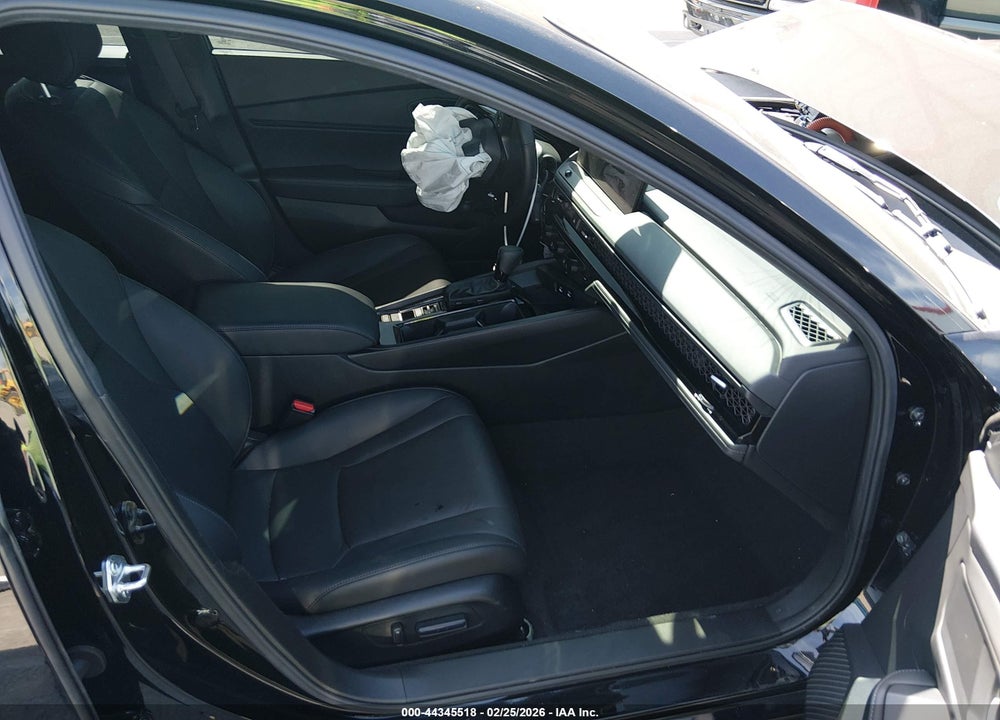 2025 HONDA ACCORD HYBRID SPORT-L VIN: 1HGCY2F70SA045699