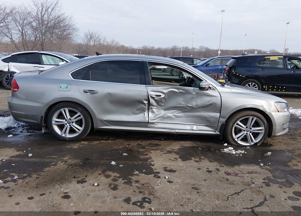 2014 VOLKSWAGEN PASSAT 2.0L TDI SEL PREMIUM VIN: 1VWCN7A33EC051592