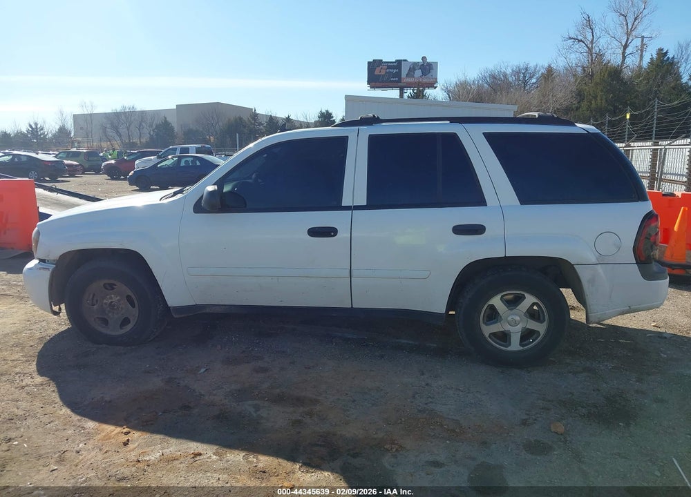 2006 CHEVROLET TRAILBLAZER LS VIN: 1GNDT13S762119745