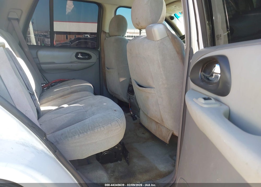 2006 CHEVROLET TRAILBLAZER LS VIN: 1GNDT13S762119745
