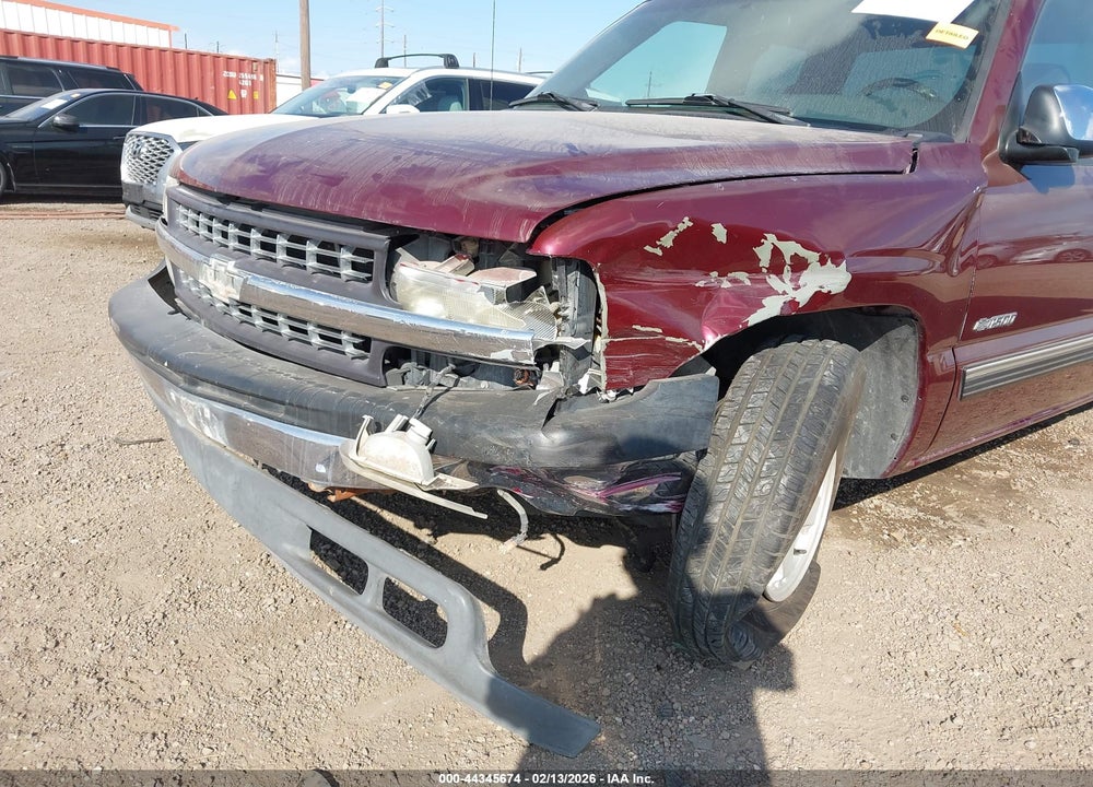 2001 CHEVROLET SILVERADO 1500 LS VIN: 2GCEC19T011204741