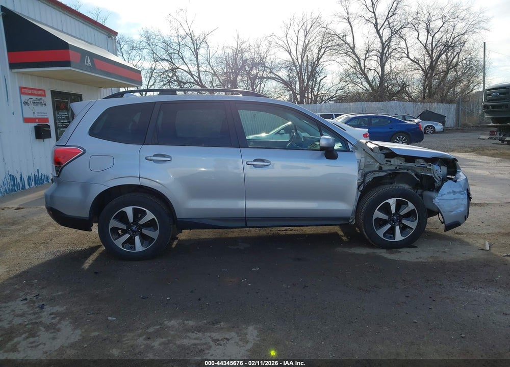 2018 SUBARU FORESTER 2.5I PREMIUM VIN: JF2SJAGC4JH476896