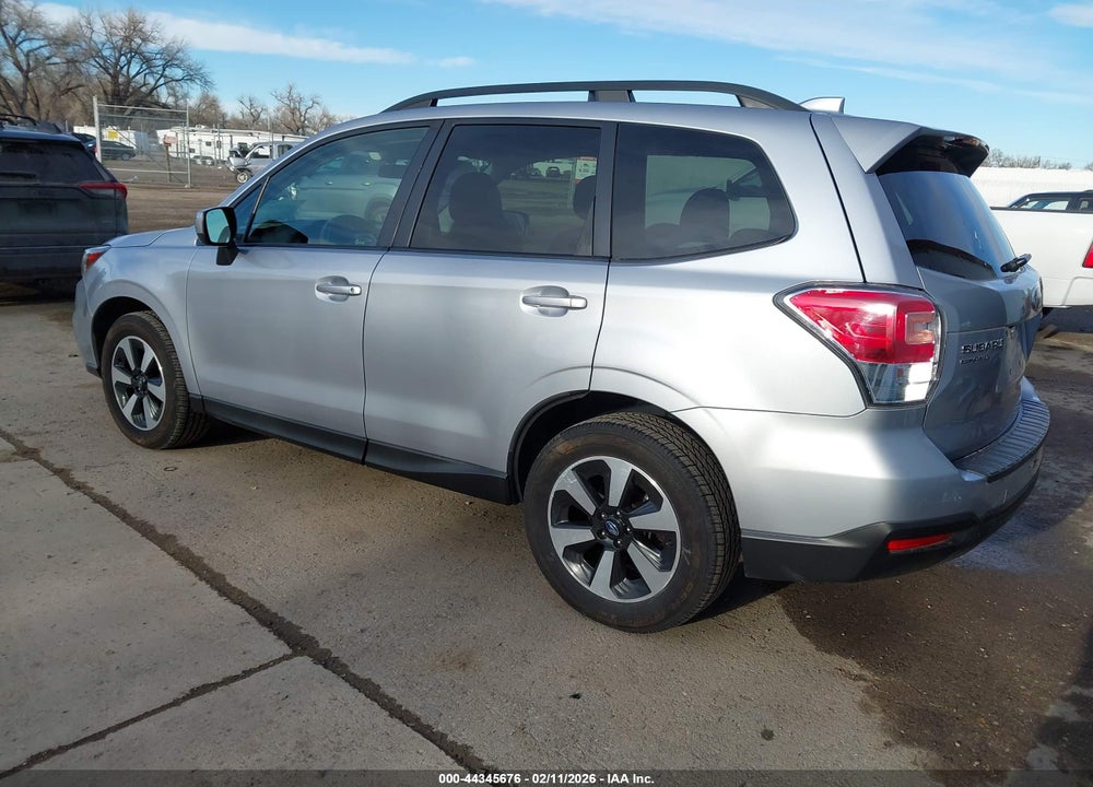 2018 SUBARU FORESTER 2.5I PREMIUM VIN: JF2SJAGC4JH476896