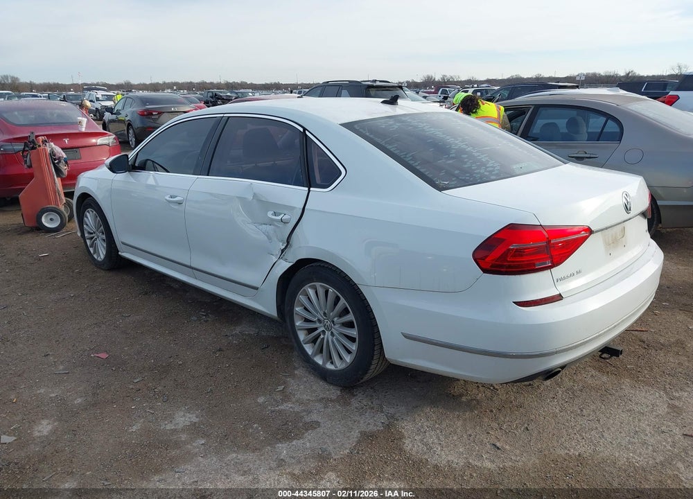 2016 VOLKSWAGEN PASSAT 1.8T SE VIN: 1VWBS7A35GC035840
