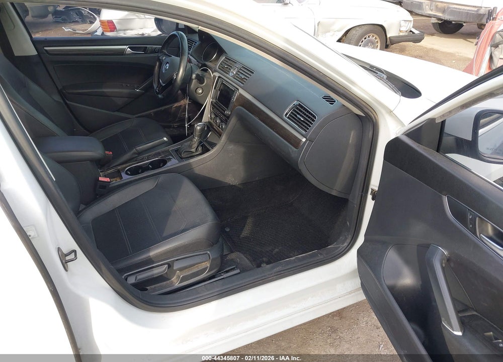 2016 VOLKSWAGEN PASSAT 1.8T SE VIN: 1VWBS7A35GC035840