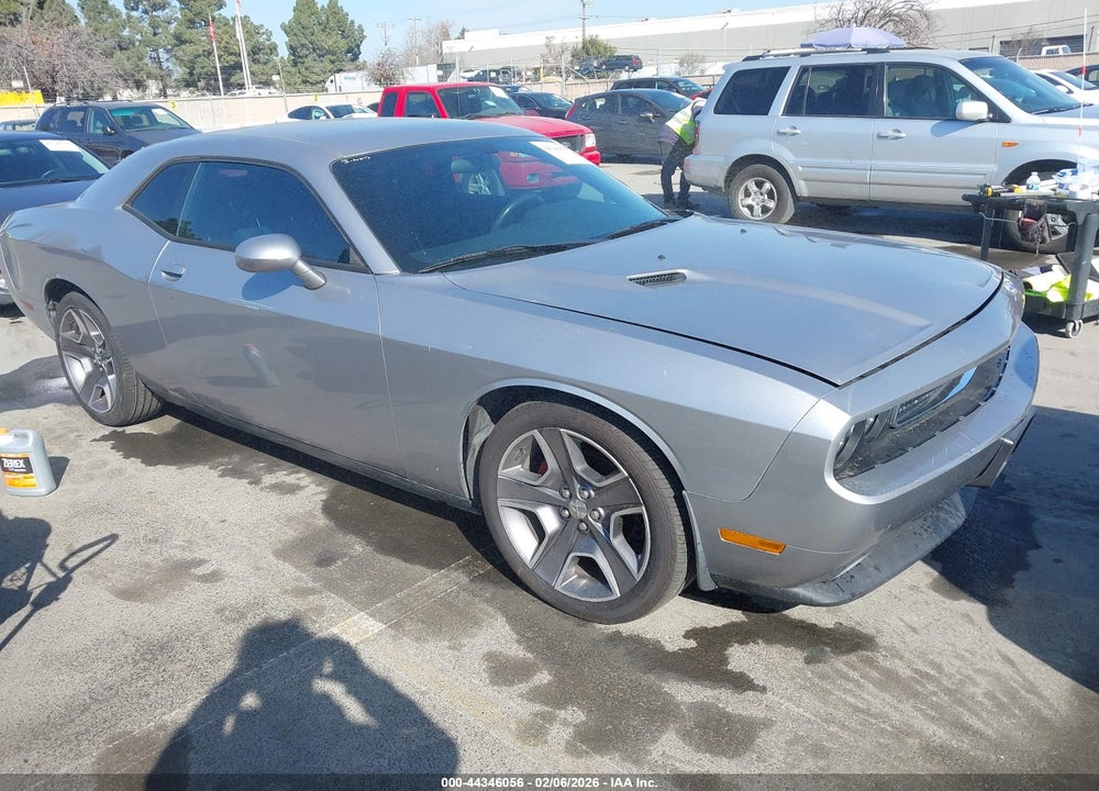 2013 DODGE CHALLENGER SXT VIN: 2C3CDYAG5DH724056