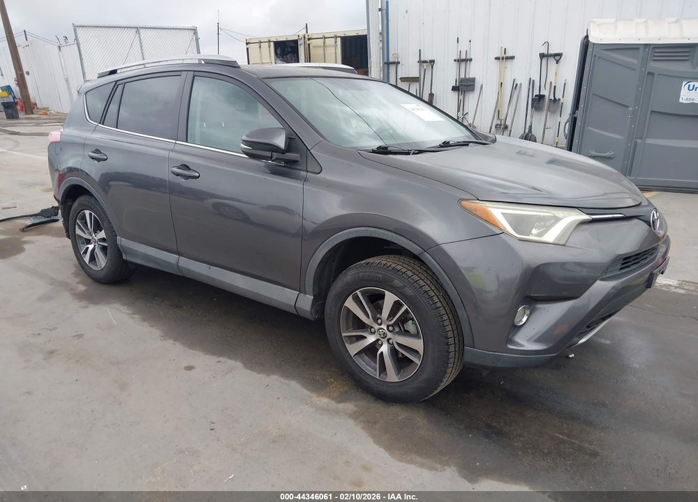 2016 TOYOTA RAV4 XLE VIN: 2T3WFREV6GW250043