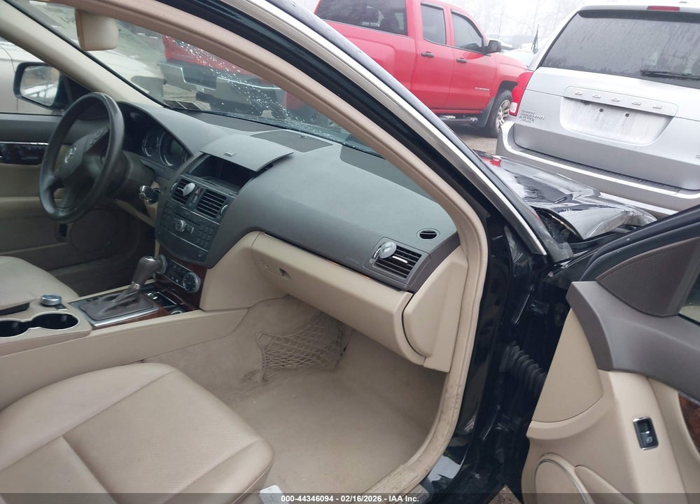 2009 MERCEDES-BENZ C 300 LUXURY 4MATIC VIN: WDDGF81X29F230825