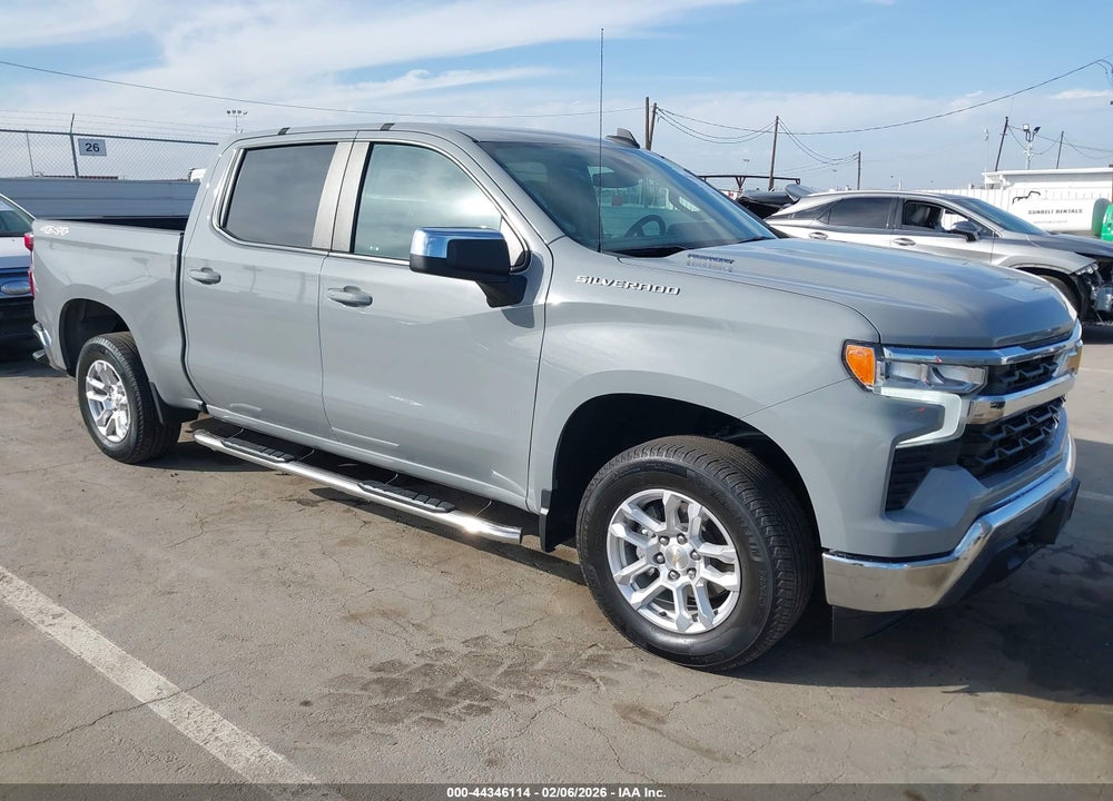 2024 CHEVROLET SILVERADO 1500 4WD  SHORT BED LT WITH 2FL VIN: 3GCPDKEK6RG453881