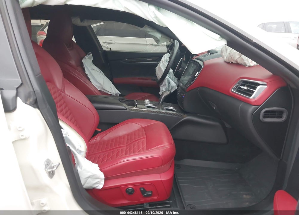 2020 MASERATI GHIBLI S GRANSPORT VIN: ZAM57YSS3L1349761