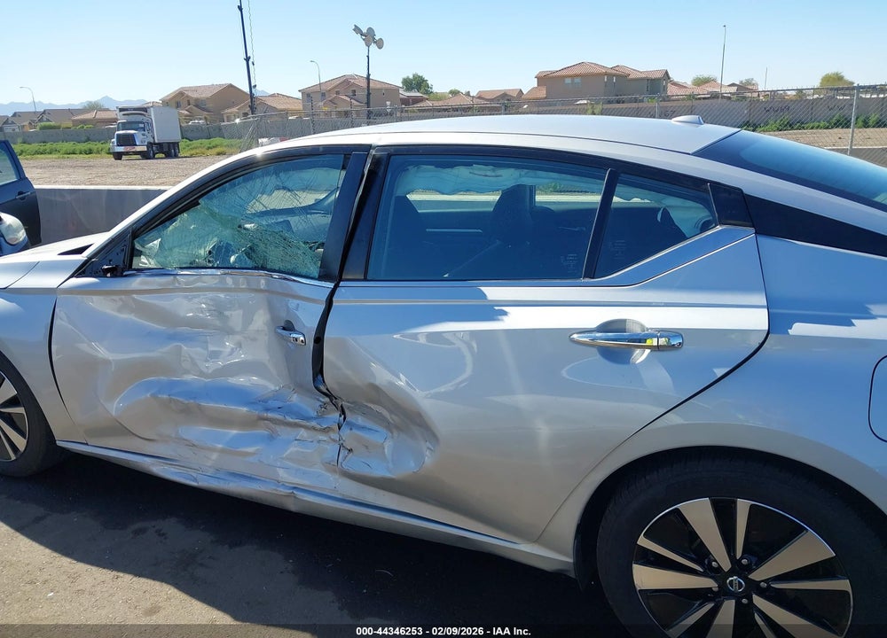 2022 NISSAN ALTIMA SV FWD VIN: 1N4BL4DV8NN304867