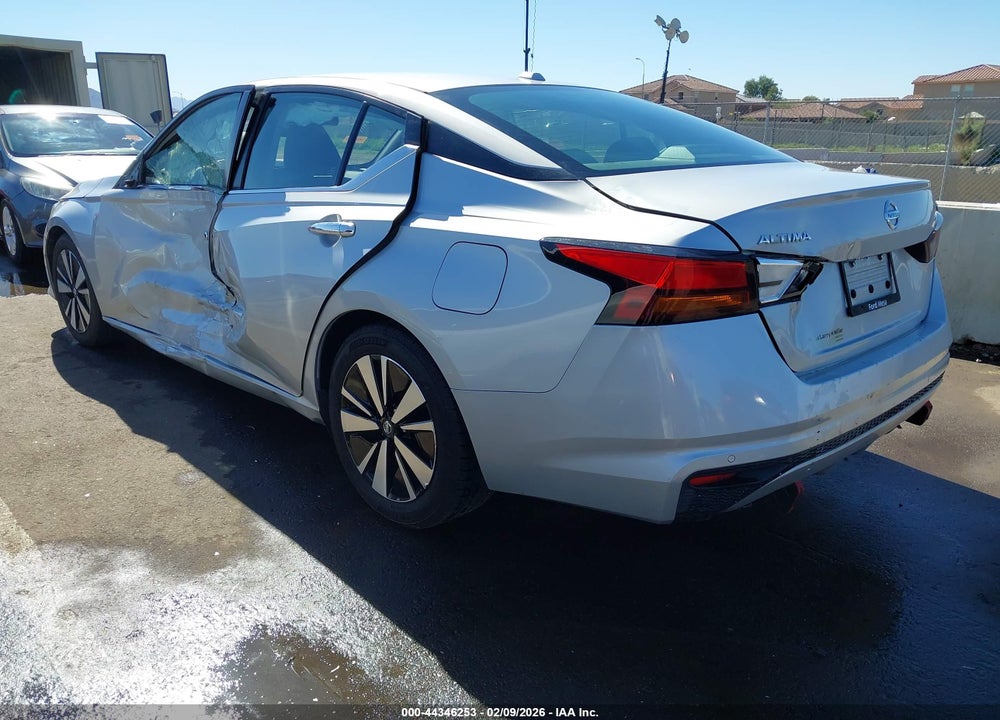 2022 NISSAN ALTIMA SV FWD VIN: 1N4BL4DV8NN304867