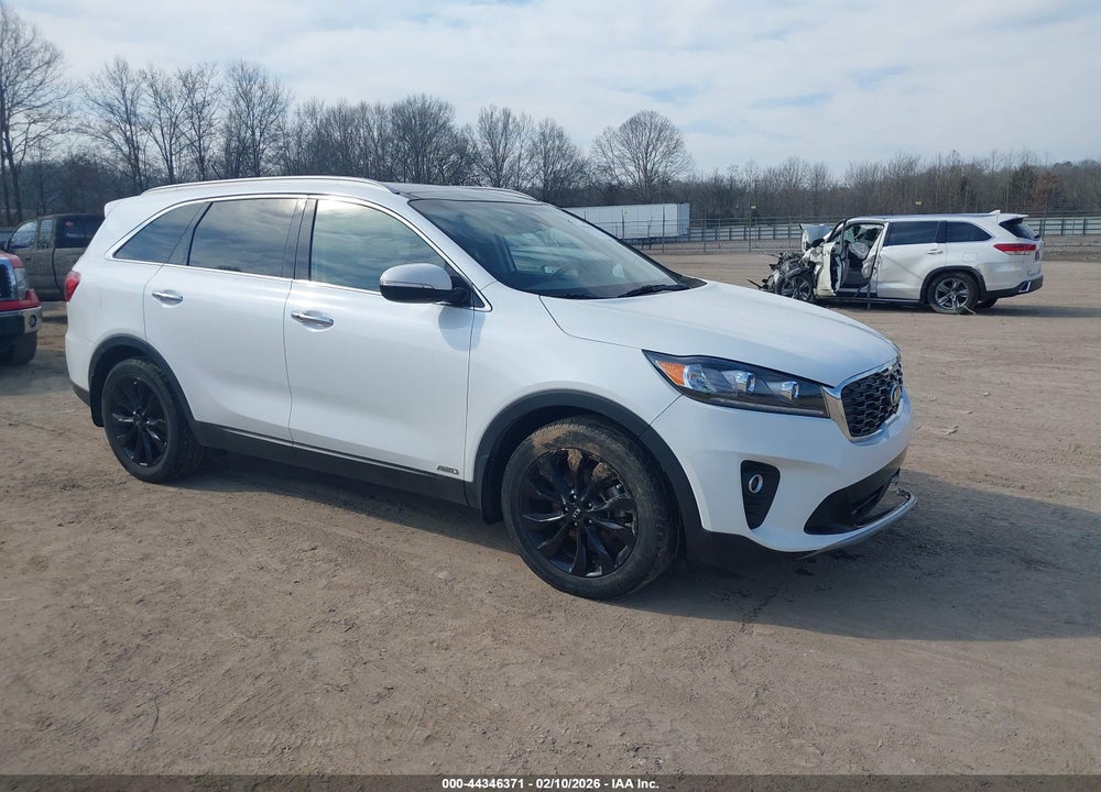 2020 KIA SORENTO 3.3L EX VIN: 5XYPHDA51LG696410