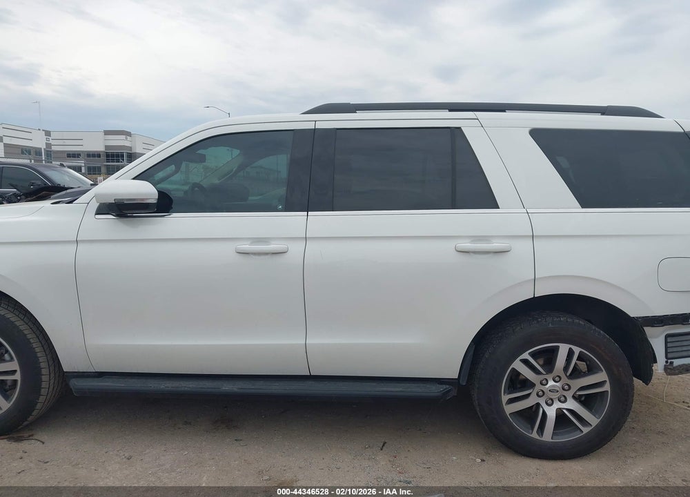 2024 FORD EXPEDITION XLT VIN: 1FMJU1H84REA63297