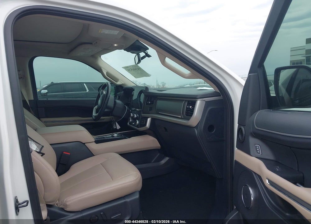 2024 FORD EXPEDITION XLT VIN: 1FMJU1H84REA63297