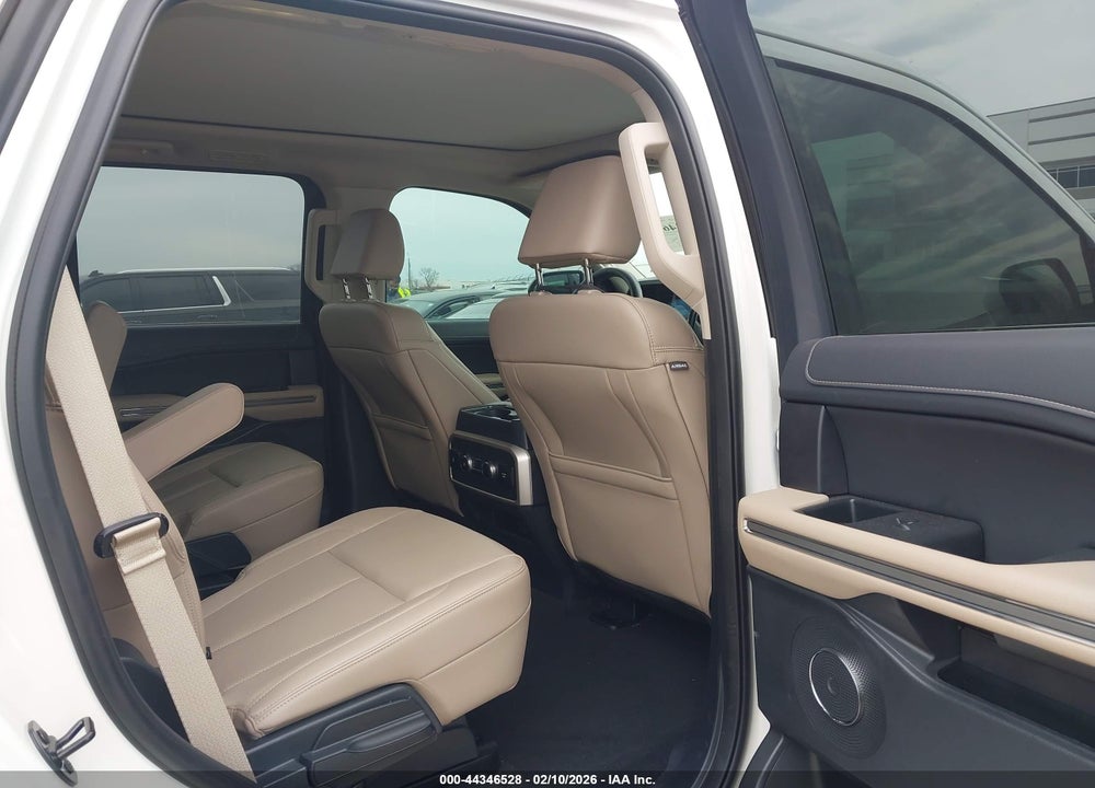 2024 FORD EXPEDITION XLT VIN: 1FMJU1H84REA63297