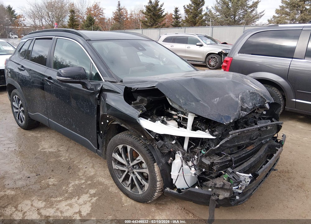 2022 TOYOTA COROLLA CROSS XLE VIN: 7MUDAABG9NV038920